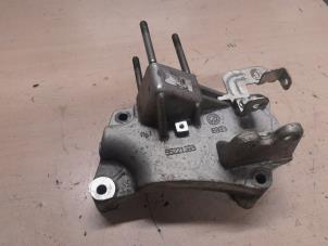 Gebruikte Motorrubber Opel Combo 1.3 CDTI 16V Prijs € 30,00 Margeregeling aangeboden door A.T.S. van de Wiel