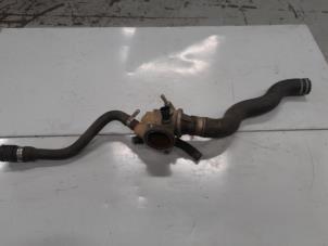 Gebruikte Thermostaathuis Alfa Romeo Giulietta (940) 1.75 TBI 16V QV Prijs € 90,00 Margeregeling aangeboden door A.T.S. van de Wiel