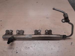 Gebruikte Injector brug Alfa Romeo Giulietta (940) 1.75 TBI 16V QV Prijs € 85,00 Margeregeling aangeboden door A.T.S. van de Wiel