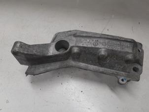 Gebruikte Motorsteun Volkswagen Polo V (6R) 1.4 16V Prijs € 30,00 Margeregeling aangeboden door A.T.S. van de Wiel