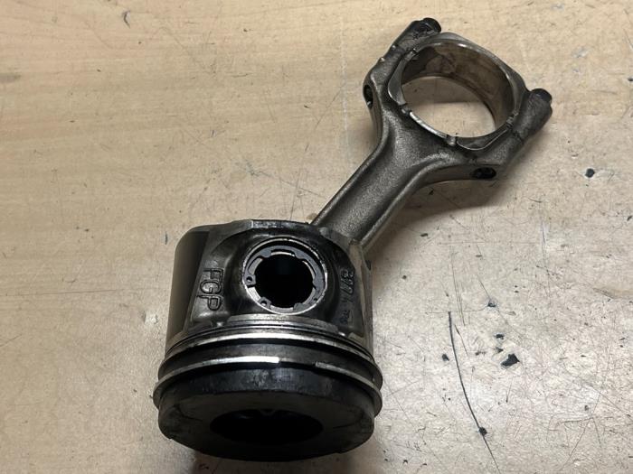 Alfa Romeo 156 Zuiger