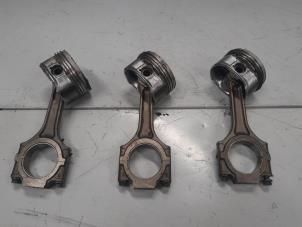 Gebruikte Zuiger Alfa Romeo 156 Prijs € 180,00 Margeregeling aangeboden door A.T.S. van de Wiel