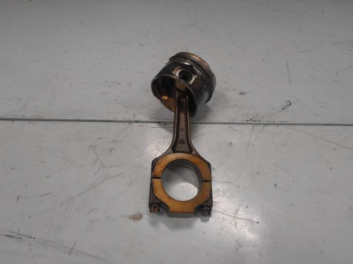 Alfa Romeo 156 Zuiger