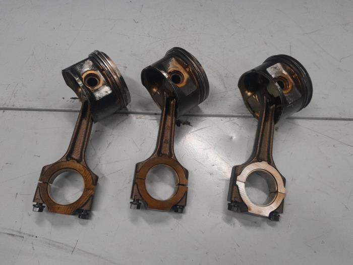 Alfa Romeo 145/146 Zuiger