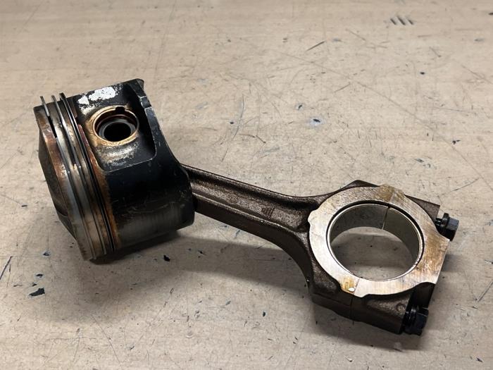 Alfa Romeo 145/146 Zuiger