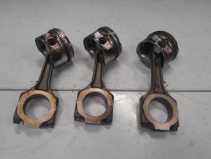 Gebruikte Zuiger Alfa Romeo 156 (932) 1.6 Twin Spark 16V Prijs € 120,00 Margeregeling aangeboden door A.T.S. van de Wiel