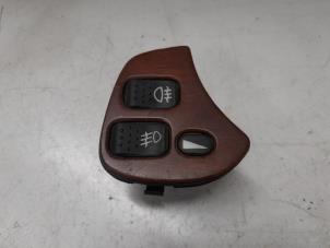 Gebruikte Schakelaar Mistlamp Alfa Romeo Spider Prijs € 70,00 Margeregeling aangeboden door A.T.S. van de Wiel