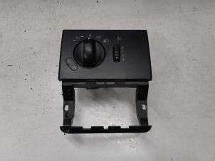 Gebruikte Licht Schakelaar Mercedes Vito (639.6) 2.2 116 CDI 16V Euro 5 Prijs € 90,00 Margeregeling aangeboden door A.T.S. van de Wiel