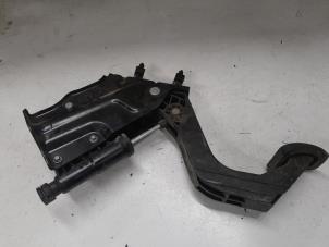 Gebruikte Koppelingspedaal Mercedes Sprinter 3,5t (906.63) 310 CDI 16V Prijs € 55,00 Margeregeling aangeboden door A.T.S. van de Wiel