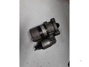 Gebruikte Startmotor Renault Kangoo/Grand Kangoo (KW) 1.6 16V Prijs € 35,00 Margeregeling aangeboden door A.T.S. van de Wiel