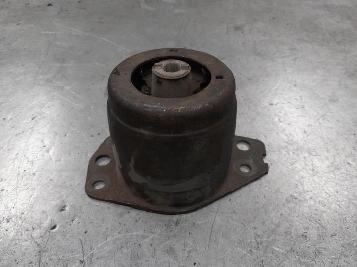 Alfa Romeo GT Motorsteun