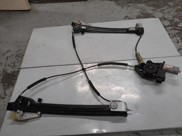 Alfa Romeo Mito Ruitmechaniek 2Deurs links-voor