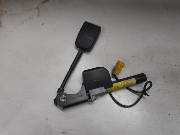 Alfa Romeo GTV Gordelspanner links