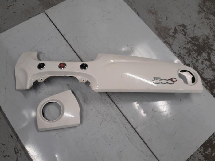 Fiat 500 Dashboard deel