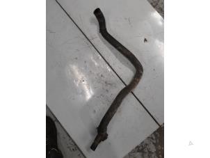 Gebruikte Radiateurslang Volkswagen Caddy III (2KA,2KH,2CA,2CH) 2.0 SDI Prijs € 25,00 Margeregeling aangeboden door A.T.S. van de Wiel