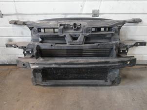 Gebruikte Voorfront Volkswagen Caddy III (2KA,2KH,2CA,2CH) 2.0 SDI Prijs € 190,00 Margeregeling aangeboden door A.T.S. van de Wiel