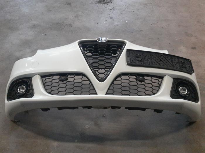 Alfa Romeo Giulietta Voorbumper
