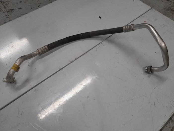 Opel Vivaro Airco Leiding