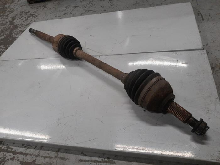 Opel Vivaro Aandrijfas rechts-voor