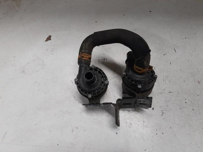 Opel Vivaro Extra waterpomp