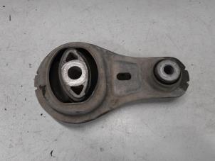 Gebruikte Motorsteun Opel Vivaro 2.0 CDTI Prijs € 25,00 Margeregeling aangeboden door A.T.S. van de Wiel