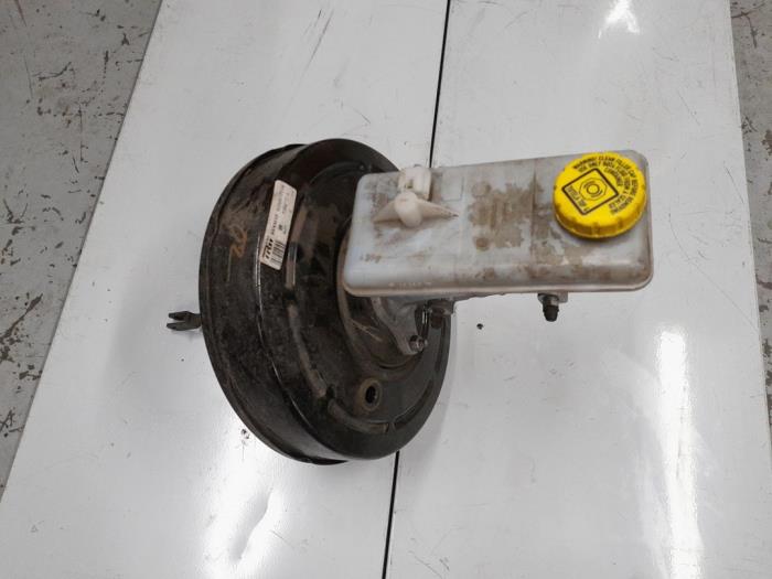 Opel Vivaro Rembekrachtiger