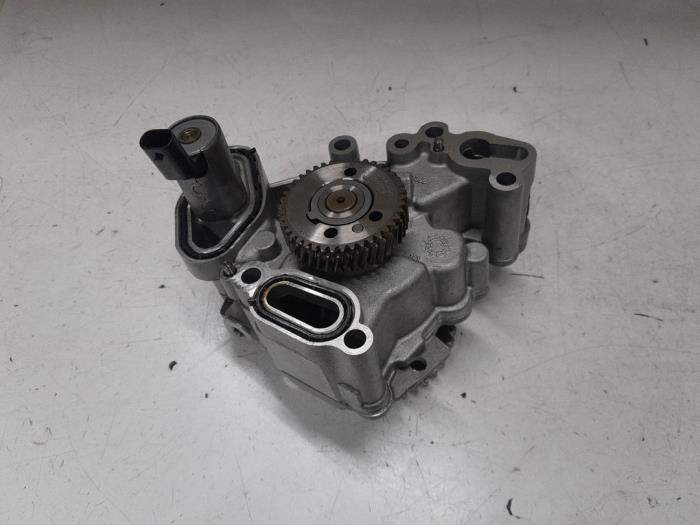 Alfa Romeo Giulia Oliepomp