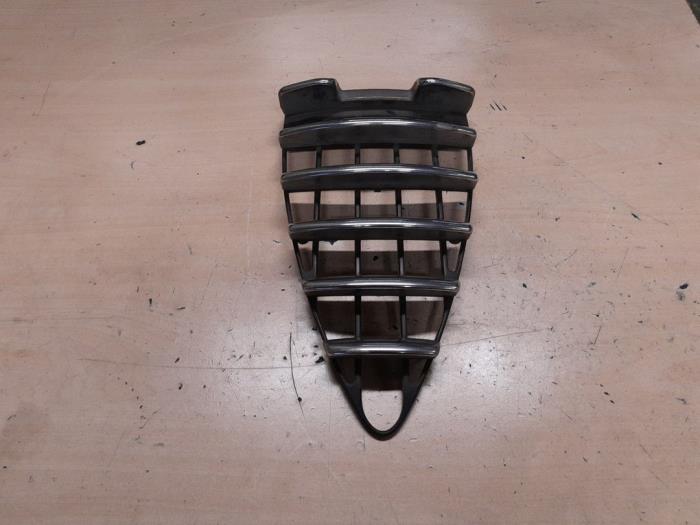 Alfa Romeo 147 Grille