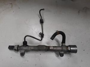 Gebruikte Injector brug Volkswagen Caddy IV 2.0 TDI 75 Prijs € 45,00 Margeregeling aangeboden door A.T.S. van de Wiel