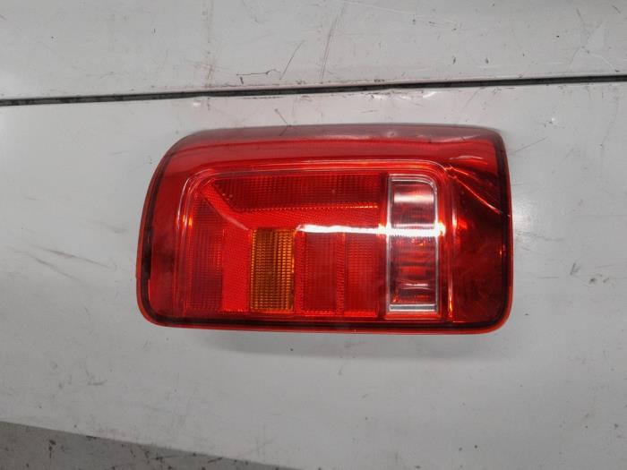 Volkswagen Caddy Achterlicht links