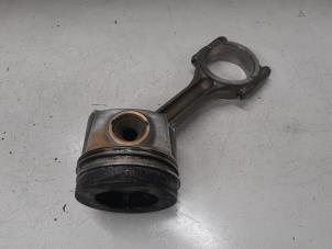 Gebruikte Zuiger Volkswagen Caddy IV 2.0 TDI 75 Prijs € 90,00 Margeregeling aangeboden door A.T.S. van de Wiel