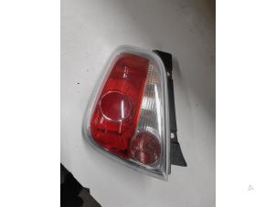 Gebruikte Achterlicht links Fiat 500 (312) 1.4 16V Prijs € 30,00 Margeregeling aangeboden door A.T.S. van de Wiel