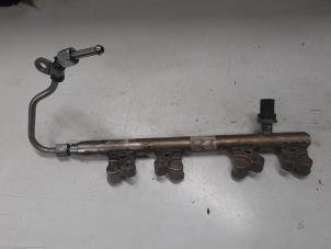 Gebruikte Injector brug Alfa Romeo Giulietta (940) 1.75 TBI 16V QV Prijs € 85,00 Margeregeling aangeboden door A.T.S. van de Wiel