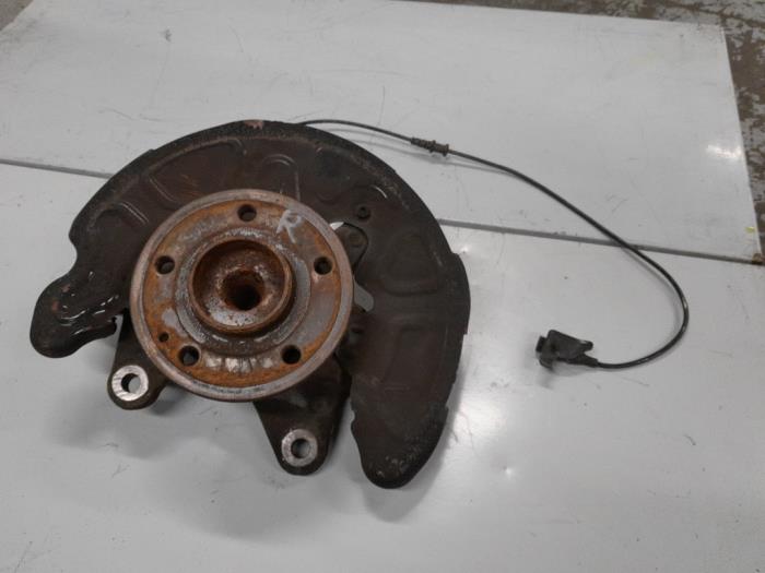 Mercedes Vito Fusee rechts-voor