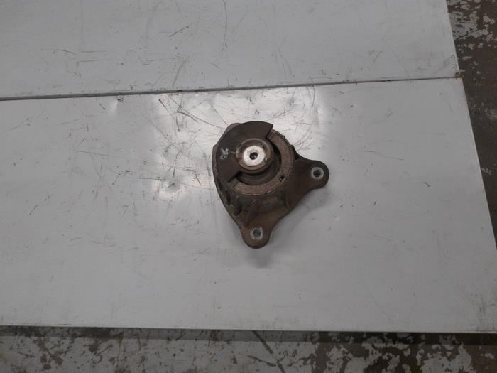 Mercedes Vito Motorsteun