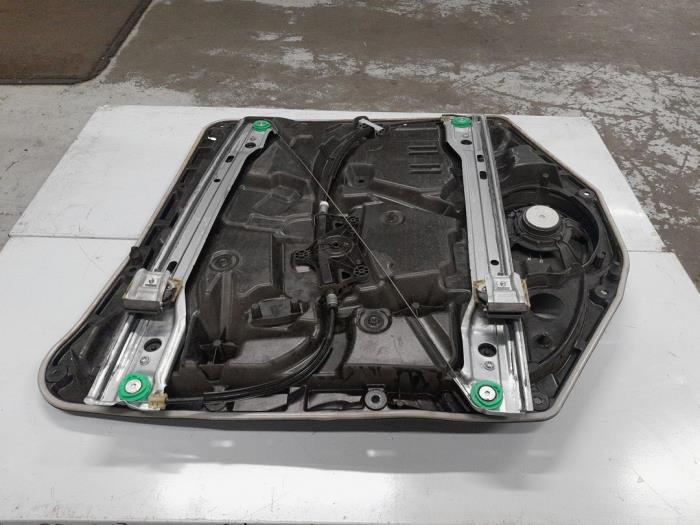 Mercedes Vito Ruitmechaniek 2Deurs links-voor