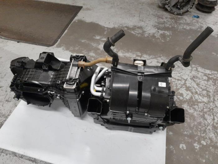 Mercedes Vito Kachelhuis