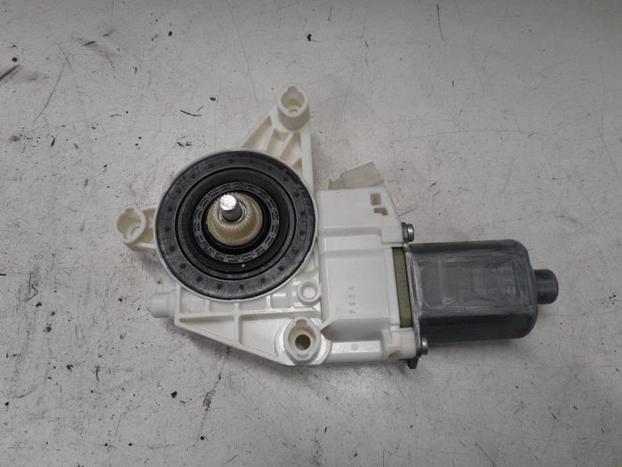 Mercedes Vito Raammotor Portier