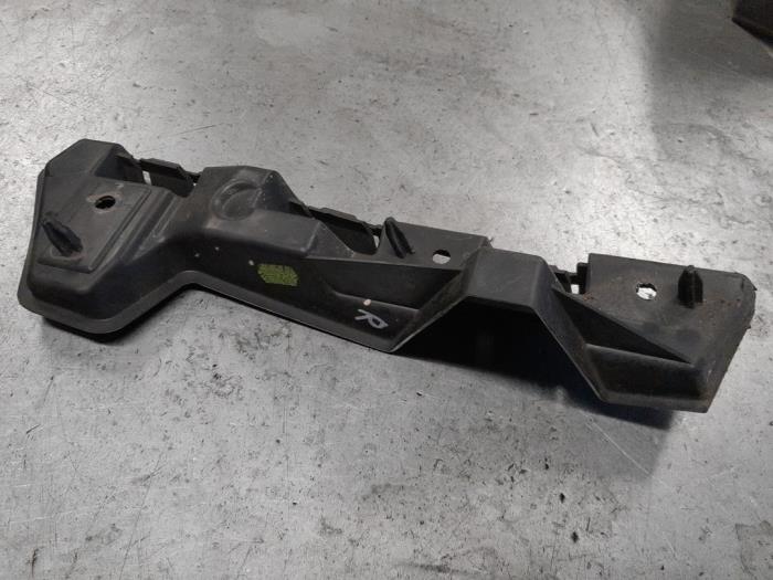 Renault Master Bumpersteun rechts-voor