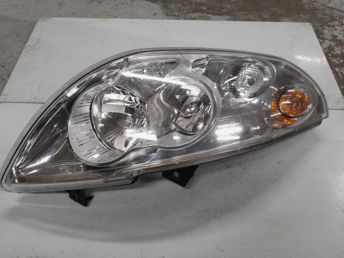 Renault Master Koplamp rechts