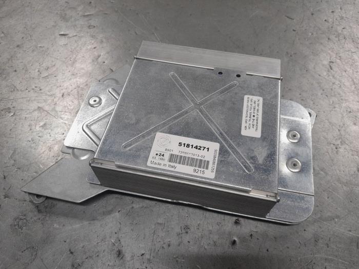 Fiat 500 Radio versterker