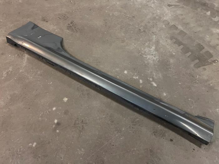 Fiat 500 Zijskirt rechts