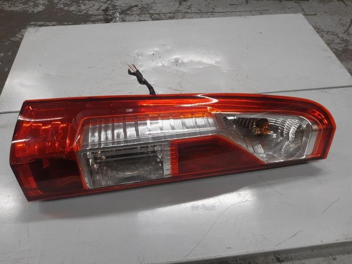Renault Master Achterlicht links