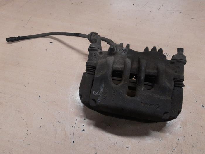 Renault Master Remklauw (Tang) rechts-voor