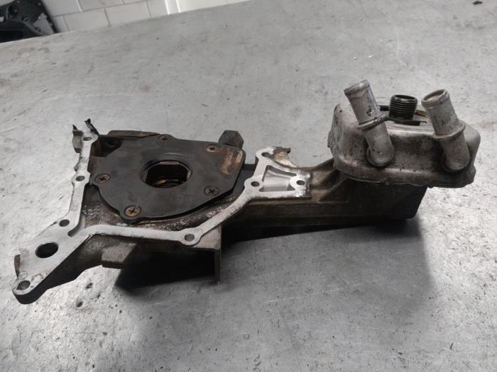 Oliepomp van een Alfa Romeo 147 (937) 1.6 HP Twin Spark 16V 2006