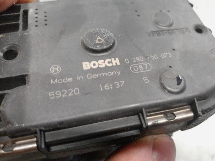 Gasklephuis van een Alfa Romeo 147 (937) 1.6 HP Twin Spark 16V 2006