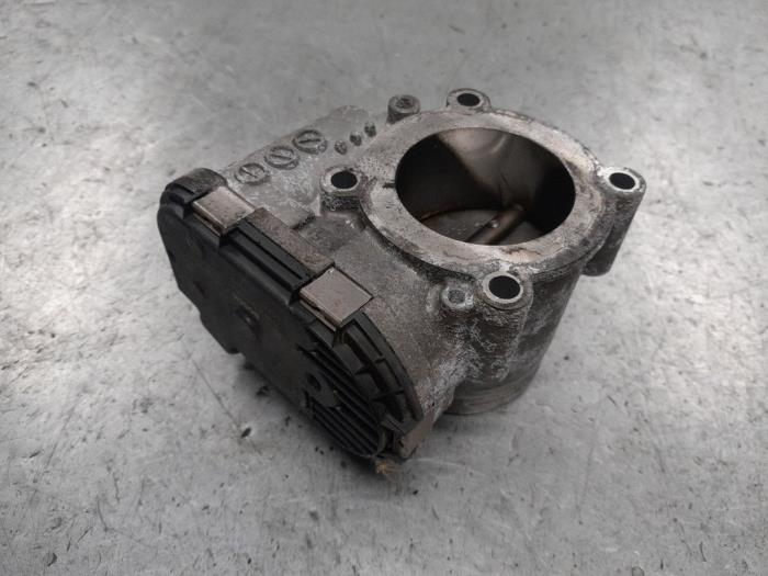 Gasklephuis van een Alfa Romeo 147 (937) 1.6 HP Twin Spark 16V 2006