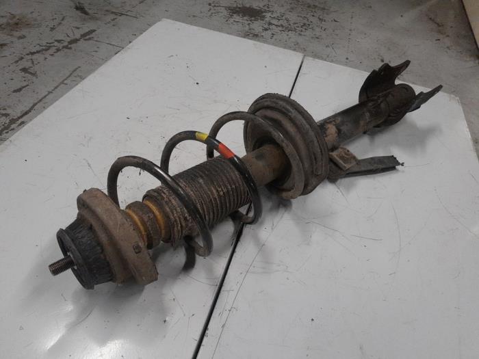 Alfa Romeo 147 Schokdemperpoot links-achter