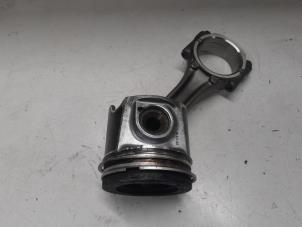 Gebruikte Zuiger Fiat Ducato (250) 2.3 D 150 Multijet Prijs € 190,00 Margeregeling aangeboden door A.T.S. van de Wiel