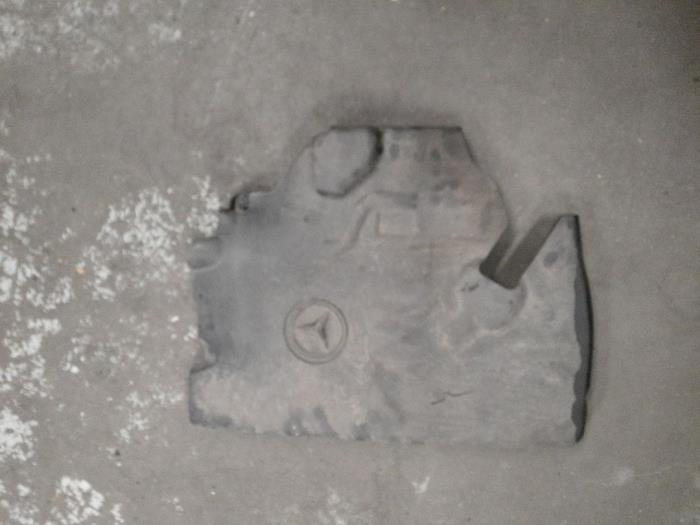 Mercedes Sprinter Motor Beschermplaat